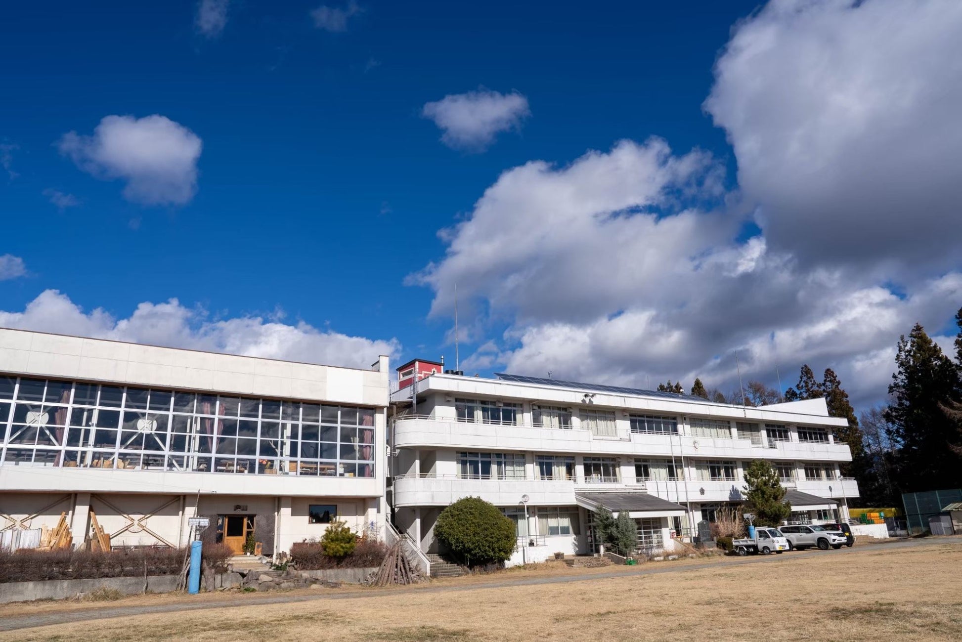 北杜KANADE奏 旧高根北小学校 廢校校舍外觀
